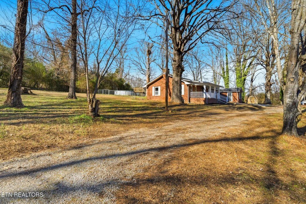 Photo of 884 Stevens Lane, Lenoir City, TN 37771 (MLS # 1325862)