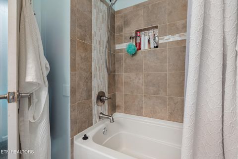 Tiny photo for 121 Rosemont Lane, Harriman, TN 37748 (MLS # 1326566)