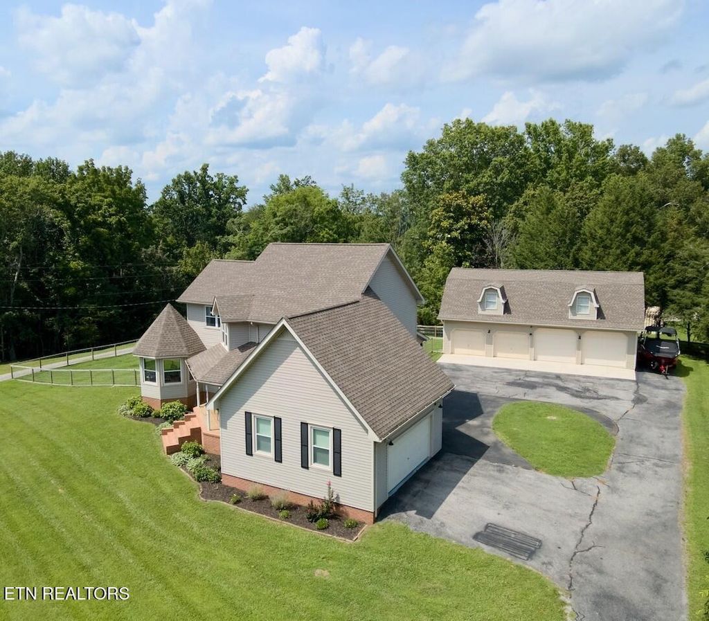 Photo of 368 Blackberry Hill Rd, Silver Point, TN 38582 (MLS # 1319029)