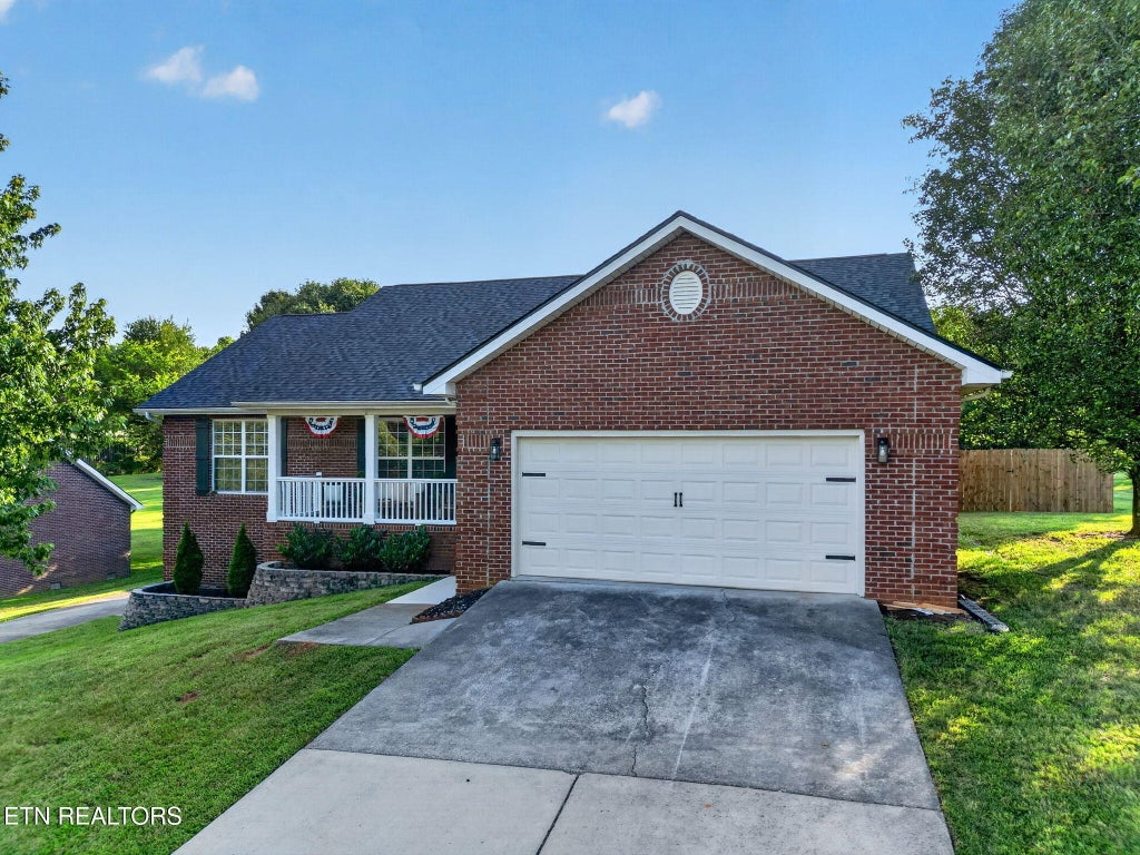 Photo of 5652 J Riley West Drive, Greenback, TN 37742 (MLS # 1353630)
