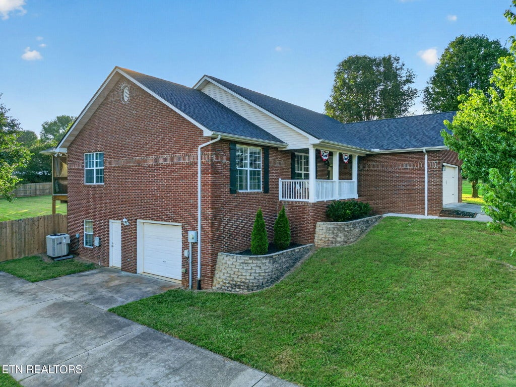 Photo of 5652 J Riley West Drive, Greenback, TN 37742 (MLS # 1353630)