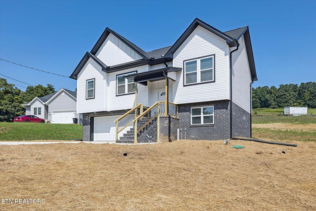 Photo of 434 McGuire Rd, Jefferson City, TN 37760 (MLS # 1313262)