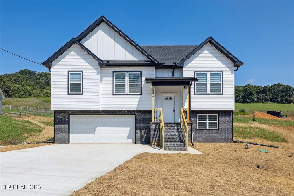 Photo of 434 McGuire Rd, Jefferson City, TN 37760 (MLS # 1313262)