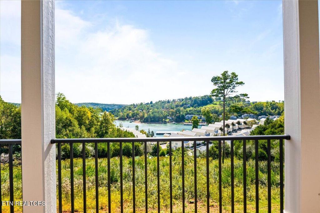 Photo of 150 E Harbor View Lane, LaFollette, TN 37766 (MLS # 1319025)