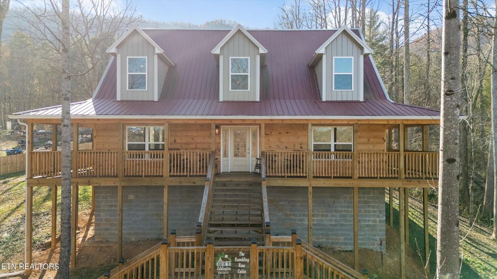 Photo of 1109 Dry Valley Rd, Townsend, TN 37882 (MLS # 1303908)