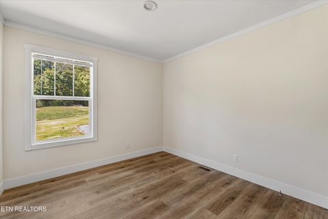Tiny photo for 338 Greenbriar Rd, Sweetwater, TN 37874 (MLS # 1317501)