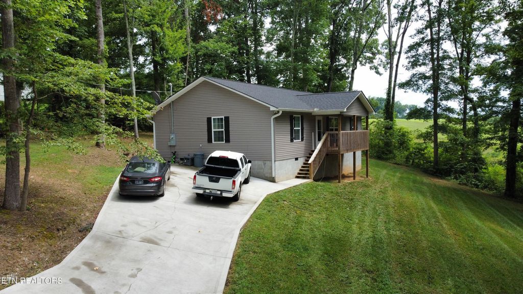 Photo of 124 Rose Hill Lane, Rutledge, TN 37861 (MLS # 1270118)