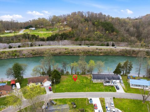Photo of Melton Hill Circle, Clinton, TN 37716 (MLS # 1333560)