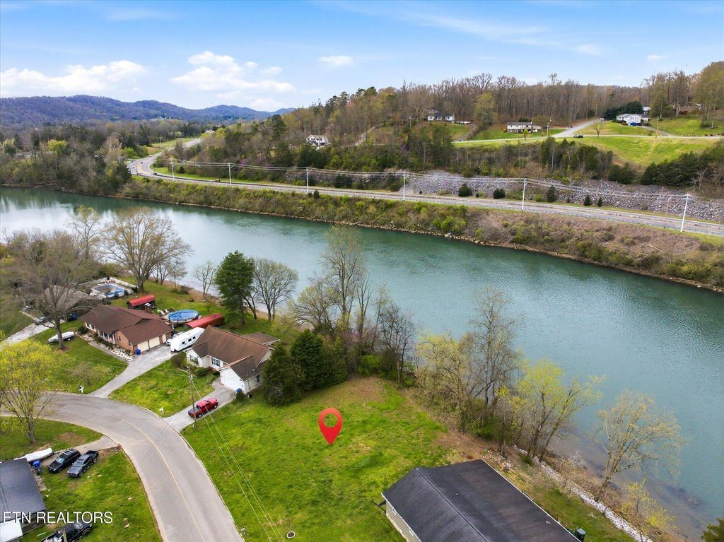 Photo of Melton Hill Circle, Clinton, TN 37716 (MLS # 1333560)