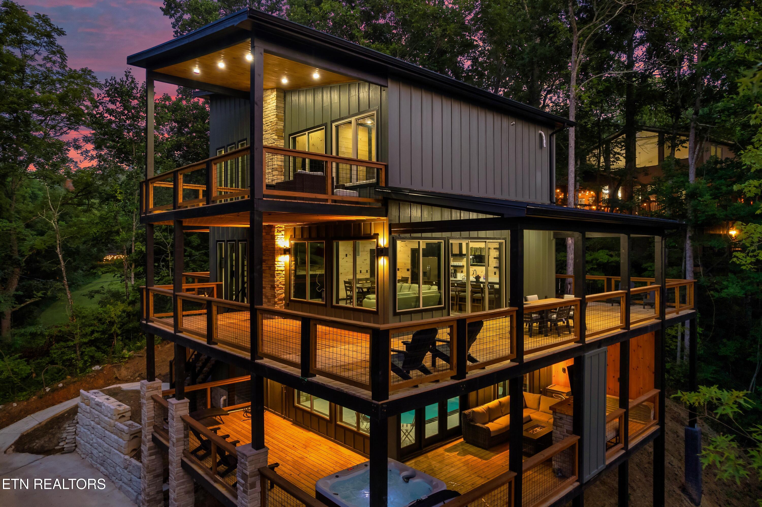 1196 Cole Lane