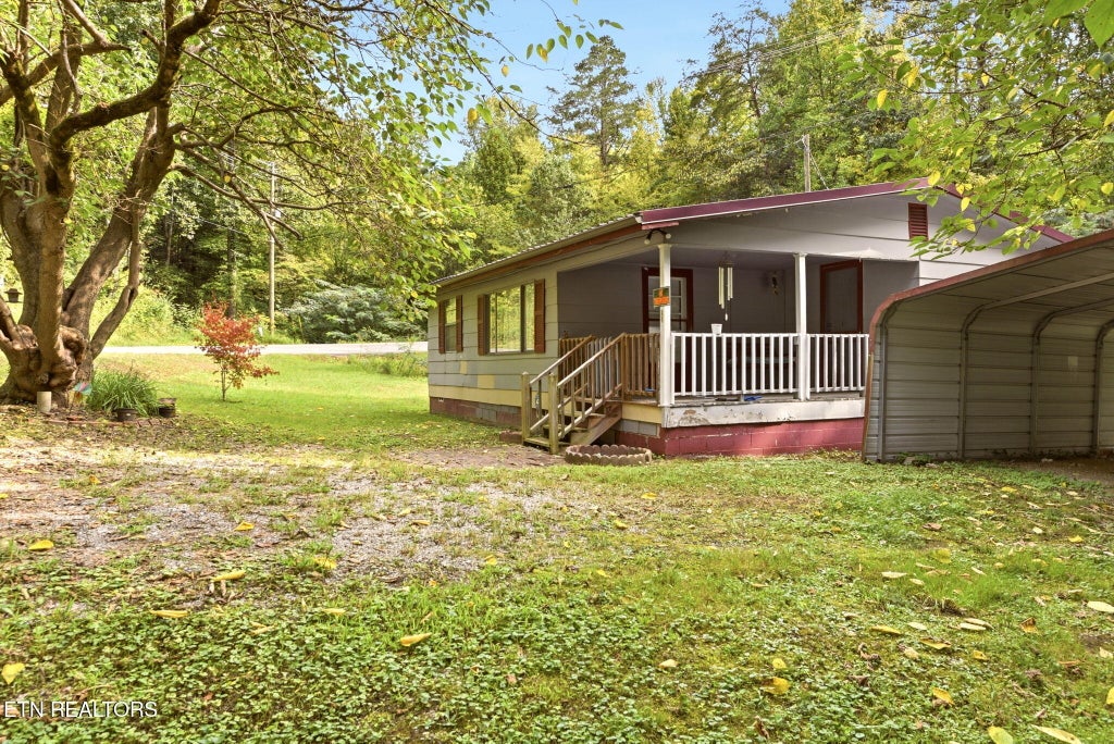 Photo of 243 Smith Rd, Clinton, TN 37716 (MLS # 1355219)