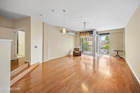 Tiny photo for 440 Walnut St #305, Knoxville, TN 37902 (MLS # 1338562)