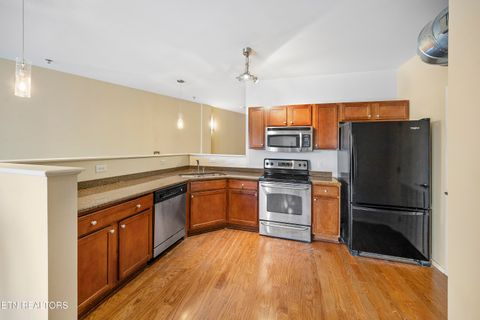 Tiny photo for 440 Walnut St #305, Knoxville, TN 37902 (MLS # 1338562)