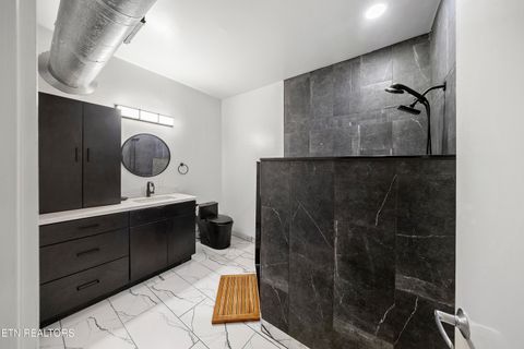 Tiny photo for 440 Walnut St #305, Knoxville, TN 37902 (MLS # 1338562)