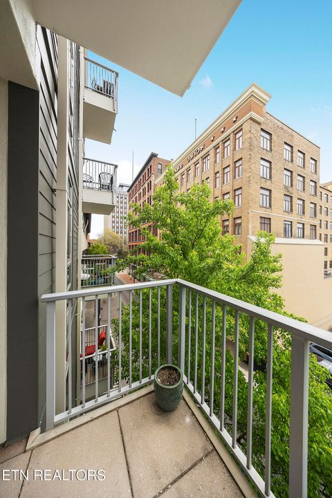 Tiny photo for 440 Walnut St #305, Knoxville, TN 37902 (MLS # 1338562)