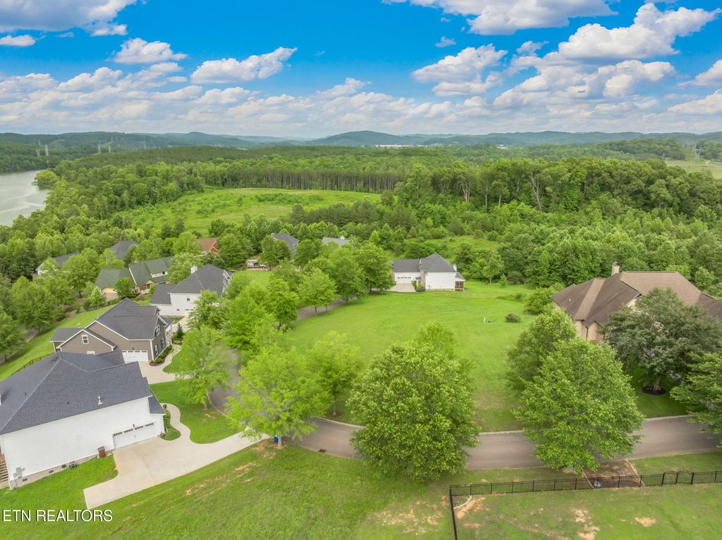 Photo of 134 Pineberry East Rd, Oak Ridge, TN 37830 (MLS # 1305211)