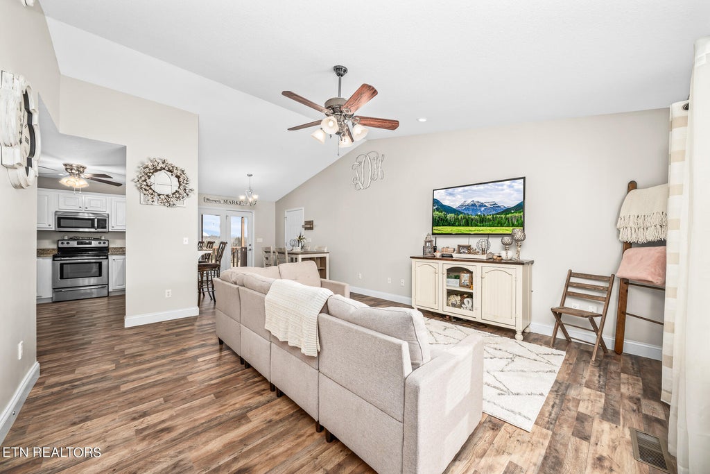 Photo of 304 Foothills Drive, Dayton, TN 37321 (MLS # 1249663)