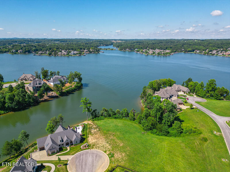 390 Admiral Court