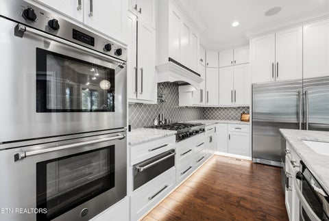 Tiny photo for 2124 Viewcrest Lane, Knoxville, TN 37932 (MLS # 1351801)
