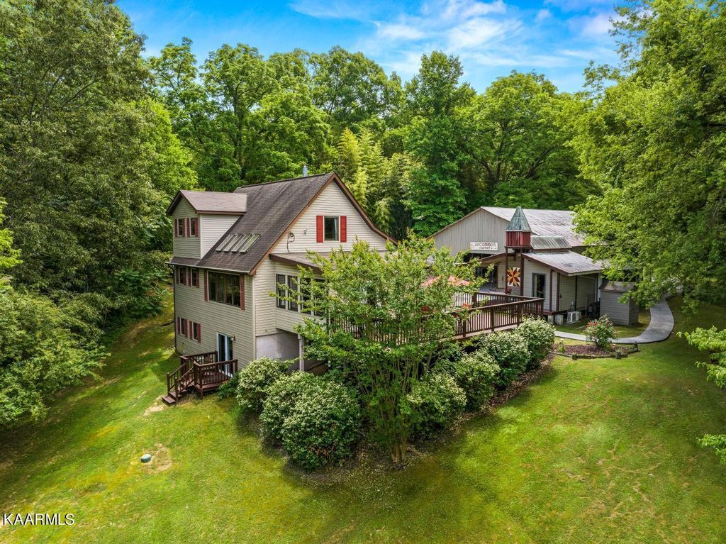 Photo of 2935 Glendale Community Rd, Greenback, TN 37742 (MLS # 1228974)