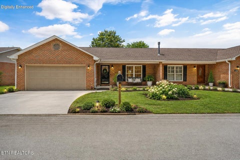 Photo of 819 Stetson Drive, Maryville, TN 37801 (MLS # 1349248)