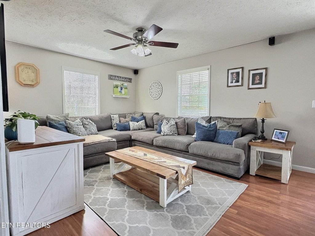 Photo of 160 Stones Lane, Jacksboro, TN 37757 (MLS # 1349496)