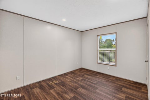 Tiny photo for 245 Laura Boling Loop Rd, Strawberry Plains, TN 37871 (MLS # 1349805)