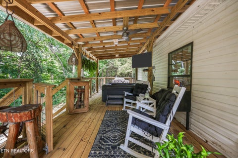 Tiny photo for 7247 Brewer Rd, Maryville, TN 37801 (MLS # 1355473)