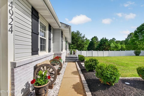 Tiny photo for 4924 Moreland Heights School Lane, Knoxville, TN 37920 (MLS # 1350192)