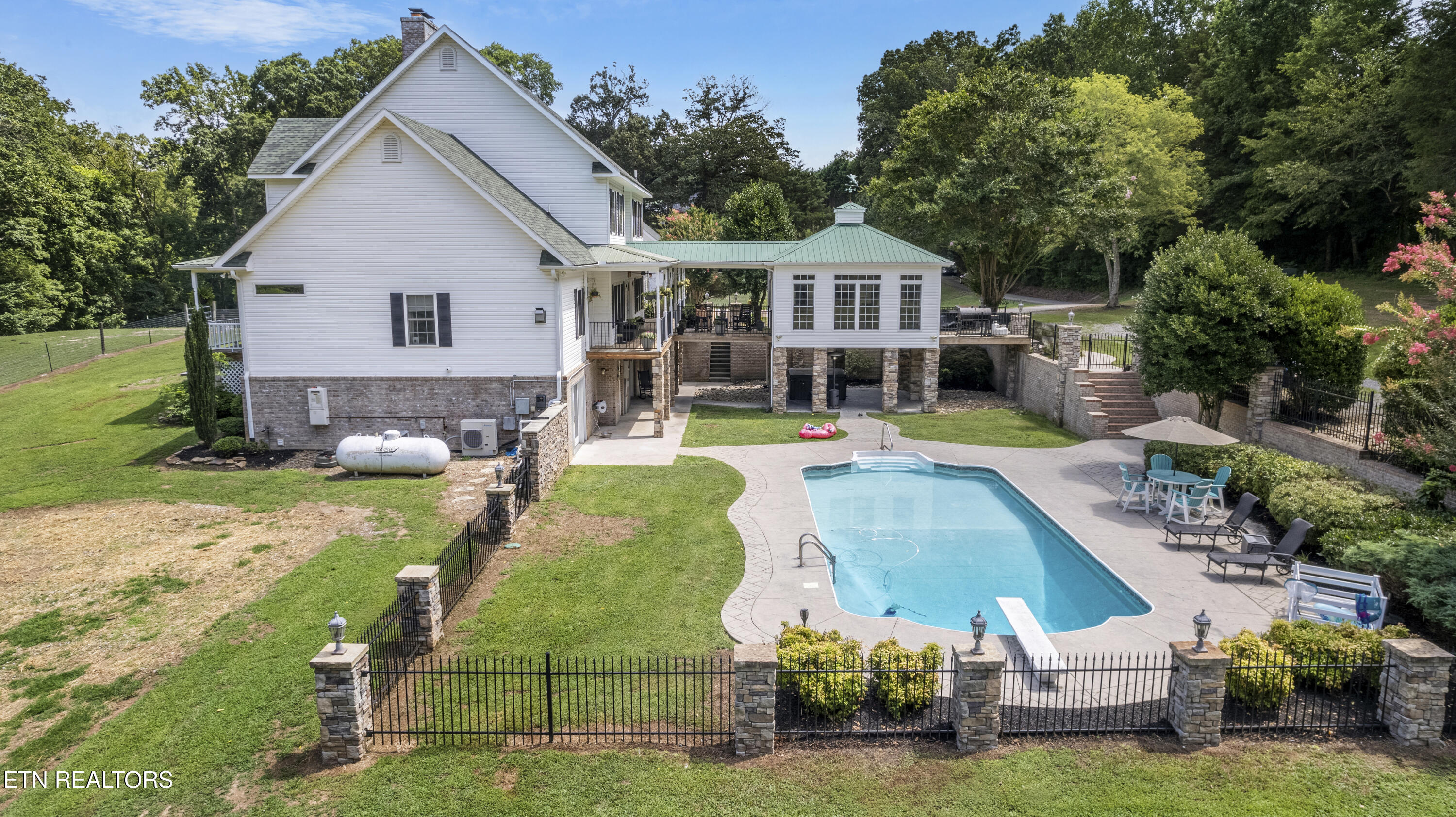 316 Red Hill Rd