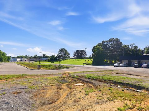 Tiny photo for 101 Warren St, Madisonville, TN 37354 (MLS # 1347785)