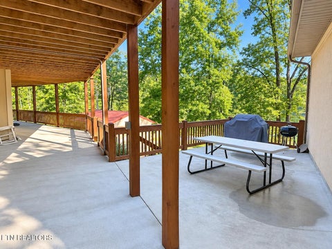 Tiny photo for 463 Fox Lake Lane, LaFollette, TN 37766 (MLS # 1359814)