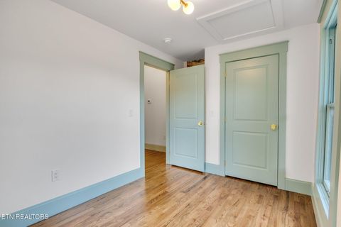 Tiny photo for 1028 Luttrell St, Knoxville, TN 37917 (MLS # 1308071)