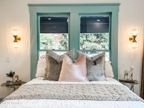 Tiny photo for 1028 Luttrell St, Knoxville, TN 37917 (MLS # 1308071)