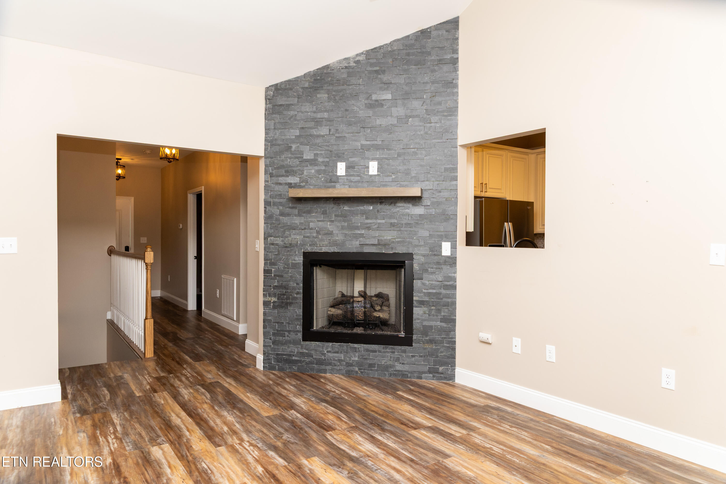 164 victorias landing Landing