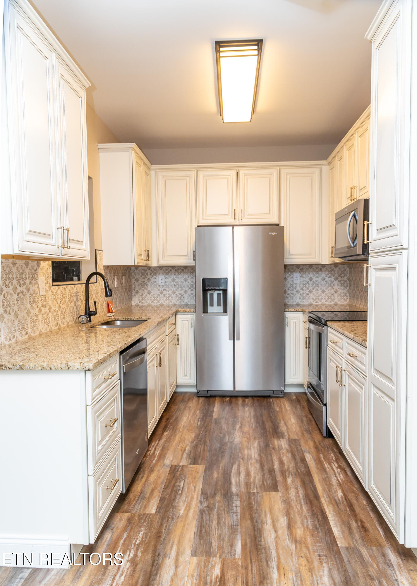 164 victorias landing Landing