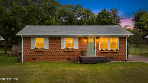 Photo of 515 Goldfinch Ave, Knoxville, TN 37920 (MLS # 1350969)