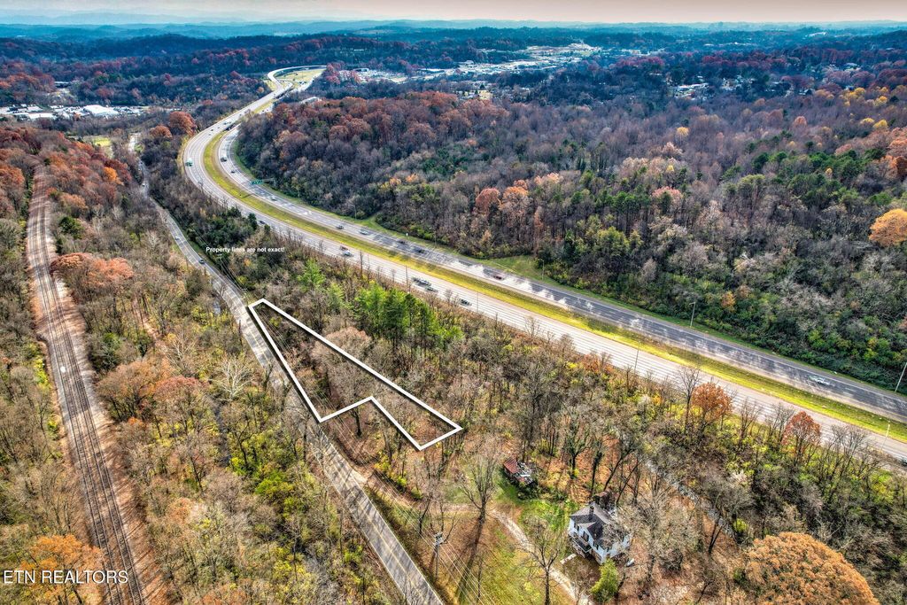 Photo of 17071717 Loves Creek Rd, Knoxville, TN 37924 (MLS # 1321994)