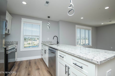 Tiny photo for 1911 Forest Ave #201, Knoxville, TN 37916 (MLS # 1355632)