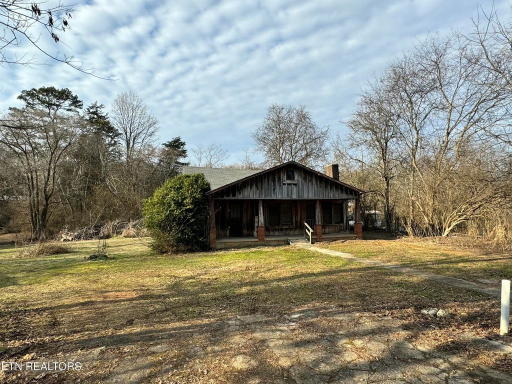 Photo of 3640 Louisville Rd, Louisville, TN 37777 (MLS # 1289072)