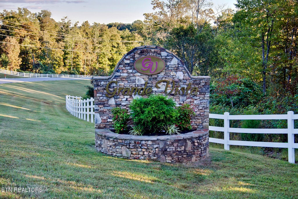 Photo of 1653 New Hope Rd, Rockwood, TN 37854 (MLS # 1353584)