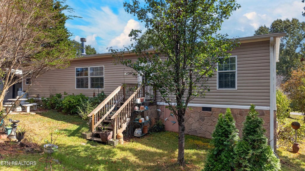 Photo of 237 Mountain Meadows Drive, New Market, TN 37820 (MLS # 1358156)