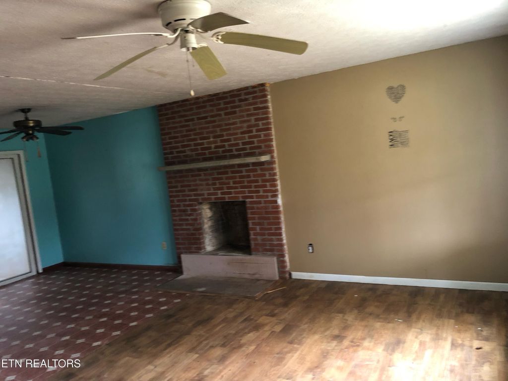 Photo of 2710 Tabor Loop, Crossville, TN 38571 (MLS # 1320696)