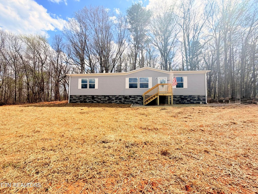 Photo of 6695 W Allens Bridge Rd, Greeneville, TN 37743 (MLS # 1334843)