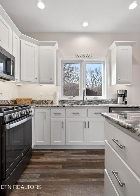 Tiny photo for 204 Lakeside Drive, Crossville, TN 38558 (MLS # 1329144)