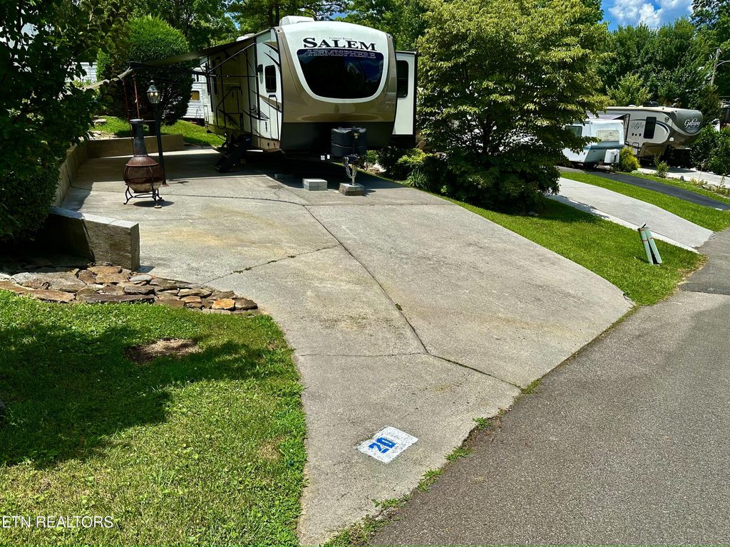 Photo of 20 HIghway 73, Townsend, TN 37882 (MLS # 1268887)