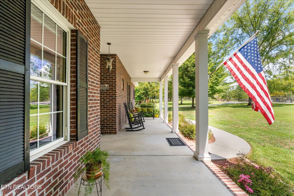 Photo of 2225 Lawnville Rd, Kingston, TN 37763 (MLS # 1312652)