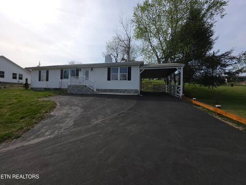 Photo of 330 Wilson Hurst St, Tazewell, TN 37879 (MLS # 1335421)