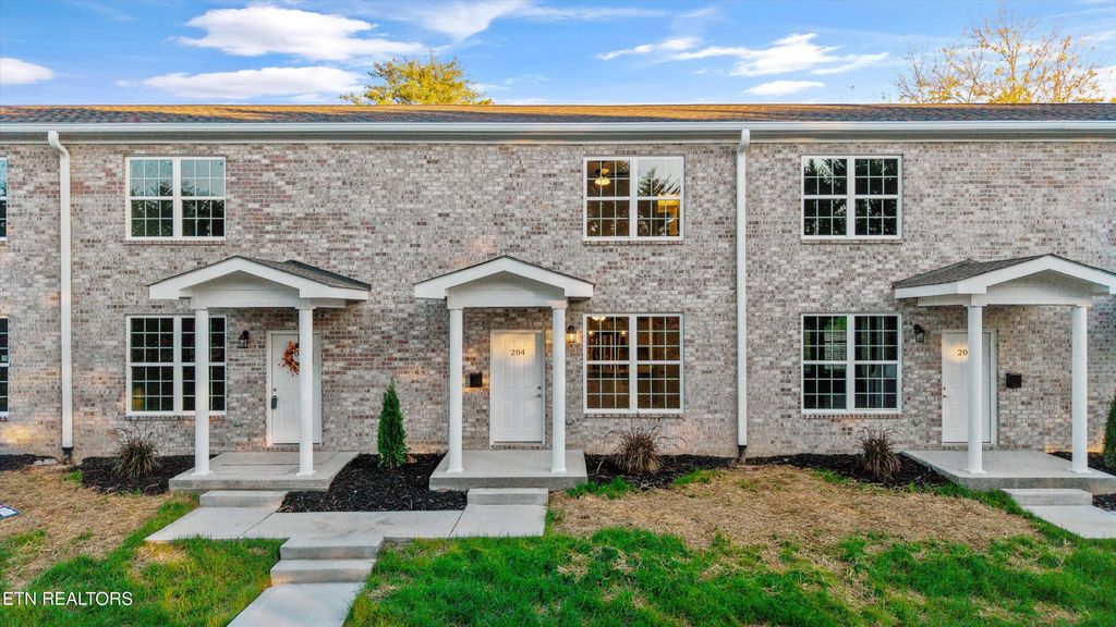 Photo of 481 Broome Rd #205, Knoxville, TN 37909 (MLS # 1321115)