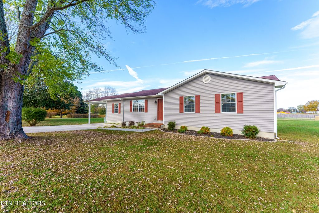 Photo of 1023 Meek St, Madisonville, TN 37354 (MLS # 1282650)